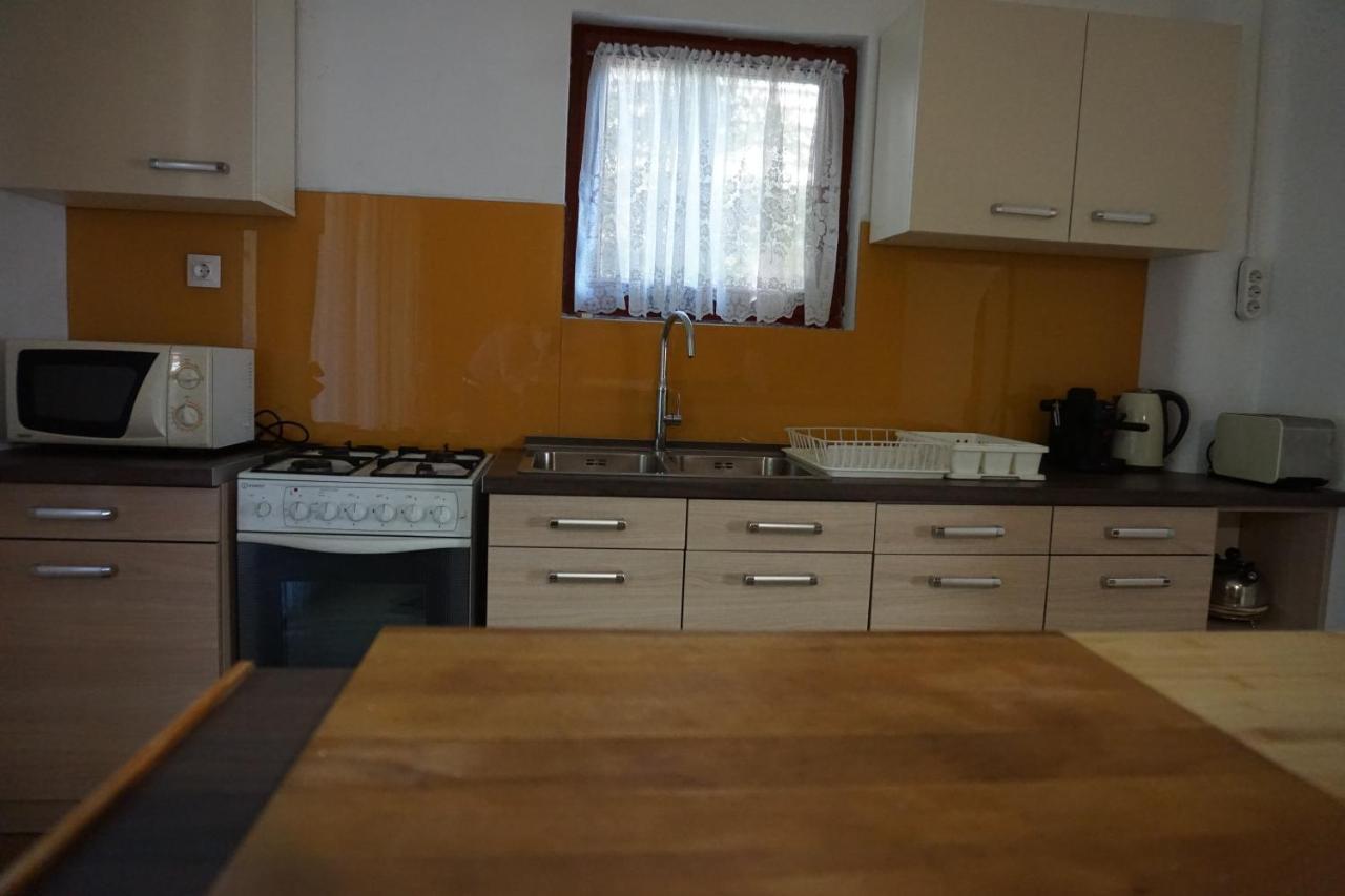 Alexandra Vendeghaz Siofok Villa Buitenkant foto