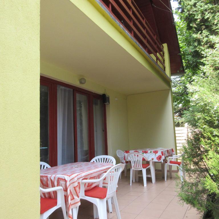 Alexandra Vendeghaz Siofok Villa Buitenkant foto